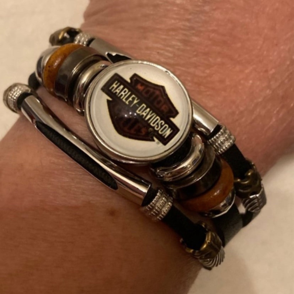 HD Snap Bracelet - Picture 3 of 8